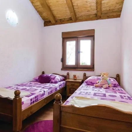 Three Bedroom With Pool * Stankovci (Zadar)