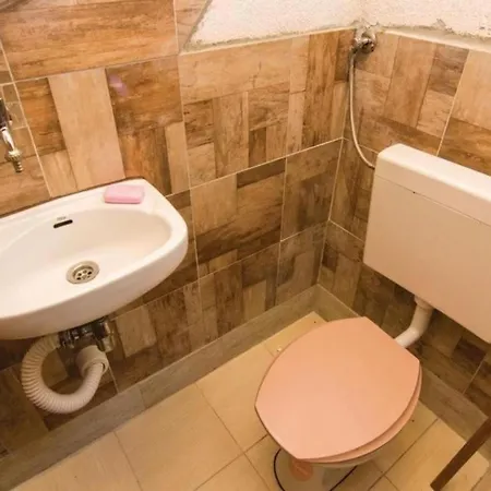 Three Bedroom With Pool *