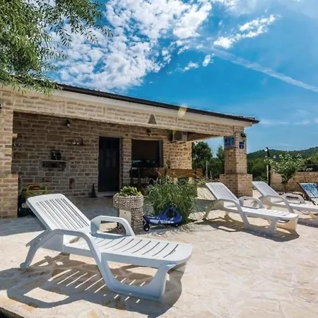 Three Bedroom With Pool