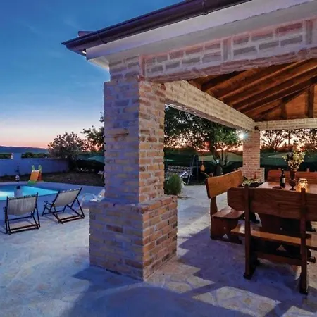 Three Bedroom With Pool Stankovci (Zadar)